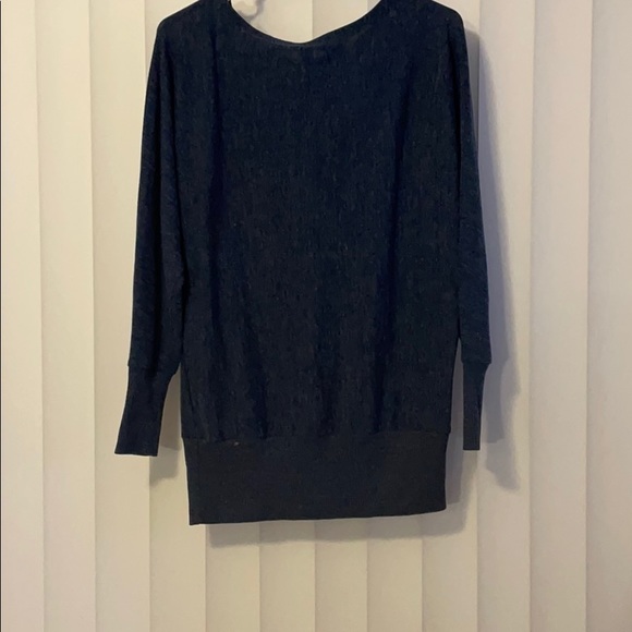 Navy blue tunic sweater with button details - Picture 3 of 4